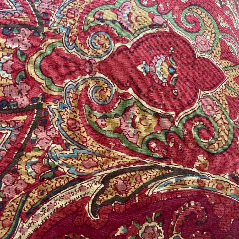 NWT Pottery Barn Red Alice Paisley Pillow Cover With Pottery Barn Insert. 16x26”